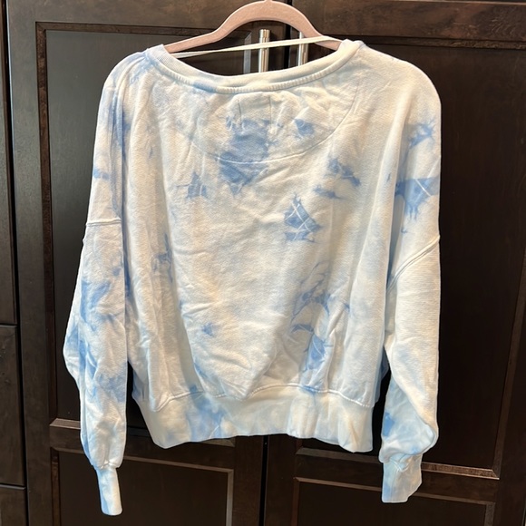Tie dye billabong sweatshirt. Ladies juniors size large. NWT - Picture 4 of 5
